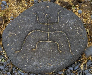 Grabado en piedra, Distrito Arqueológico de Petroglifos de Puako, Isla de Hawái, Estados Unidos
