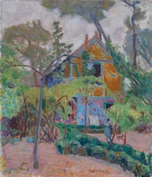 Casa entre árboles