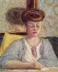 Misia Godeski escribiendo