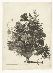 Florero de cristal con flores Jarrones con ramos de flores (título de la serie)