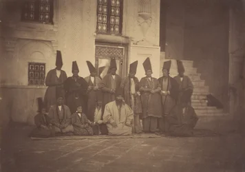 [En la mezquita de Damegan Los eunucos]