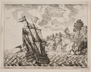 Buque de guerra danés en la costa rocosa
