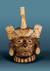 Civilización precolombina: jarrón de cerámica con retrato, de Perú