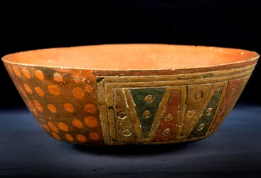 Taza / Paracas cultura (terracota)