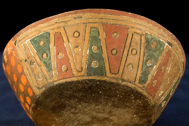 Taza / Paracas cultura (terracota)