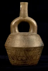 Jarrón / Cultura cuspidiana (terracota)