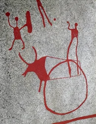 Edad de bronce nórdica: arado tirado por un buey, grabados rupestres en Tanum, Suecia 1800-500 a.C.