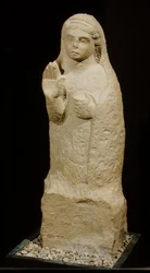 Estela funeraria en forma de estatuilla, siglo IV-III a.C.