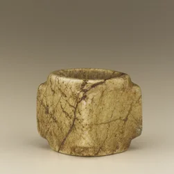 Cilindro hueco cuadrado del tipo tsung (calcita)