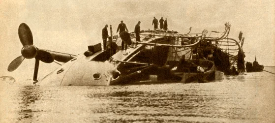 Pérdida del H.M.S. Gladiator, 1908, 1933