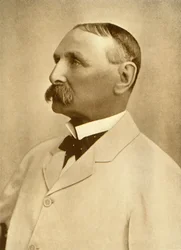 Teniente General Tucker, C.B., 1901