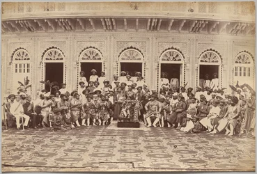 Maharajá de Scindia, nobles y altos funcionarios, Gwalior