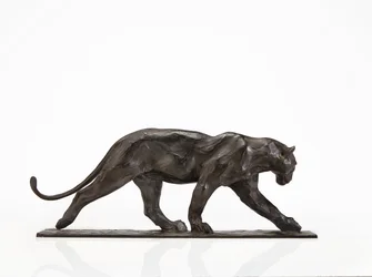 Pantera caminando, pata trasera levantada, c.1904