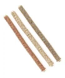 Tres brazaletes 