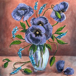 Arreglo floral de amapolas moradas