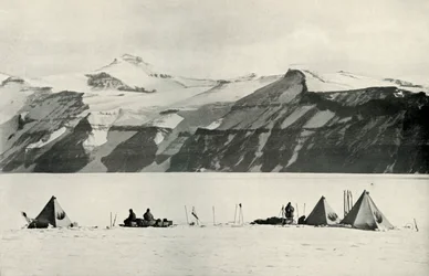 Campamento bajo la Cordillera Salvaje, 20 de diciembre de 1911