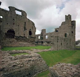Castillo de Middleham, siglo XII