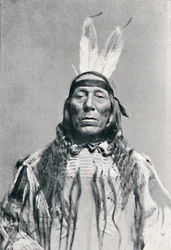 Vista frontal de un Indio Sioux, 1912