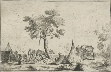 Campamento con carpa puntiaguda