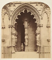 Portal central, pórtico oeste, catedral de Lichfield