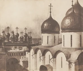Moscú, cúpulas de iglesias en el Kremlin