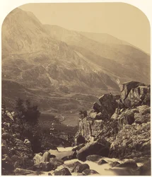 Vista desde las cataratas de Ogwen hacia Nan Francon