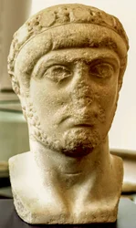 Busto del Emperador Graciano