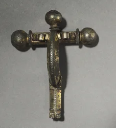 Fíbula de ballesta, c.350-400