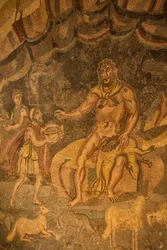 Mosaico de piso de Cíclope, Villa Romana del Casale, Piazza Armerina, Sicilia, Italia (foto)