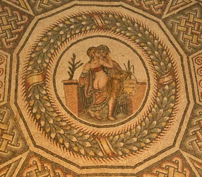 Mosaico erótico del suelo, Villa Romana del Casale, Piazza Armerina, Sicilia, Italia (foto)