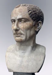 Julio César (mármol)