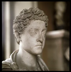 Busto de mármol del emperador Cómodo (escultura, siglo II)