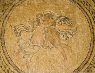 Mosaico de Eros y Psique, del Salón de los Mosaicos en el Alcázar de los Reyes Cristianos, siglo III-IV d.C.