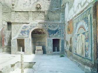 Triclinium al aire libre de la Casa de Neptuno y Anfitrite