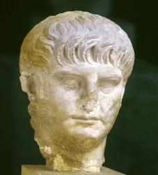 Representación del Emperador Nerón joven (37 - 68). Roma, Museo Nazionale Romano.