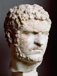 Arte Romano: Cabeza de mármol de Caracalla (188-217), Emperador de 211 a 217 d.C., 211-217 d.C., Dim. 28 cm - Roma, Palazzo dei Conservatori, Italia - Cabeza de Caracalla (188-217) - Escultura de mármol