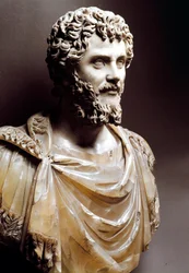 Arte romano: busto de mármol del emperador romano Septimio Severo (emperador de 193 - 211 d.C.)