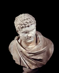 Busto de mármol de Caracalla, emperador de 211 a 217 d.C. París, Museo del Louvre