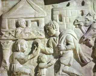 Escena de caza de ciervos con redes, escarceo romano, siglo IV (relieve)