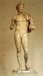 Estatua del emperador Adriano - Museo Arqueológico de Vaison-la-Romaine, siglo II
