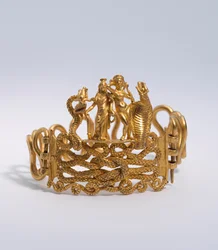 Brazalete con Agathodaimon, Isis-Tyche, Afrodita y Terenouthis