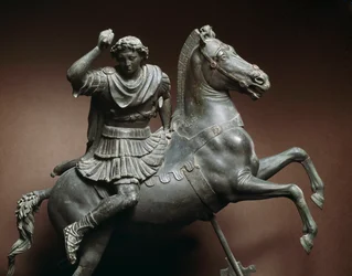 Alejandro Magno (356-323 a. C.) a caballo. El caballo sería Bucéfalo. Escultura de bronce basada en un original de Lisipo de Sición (395-305 a. C.). Nápoles, Museo Archeologico Nazionale