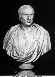 Busto de Marco Tulio Cicerón