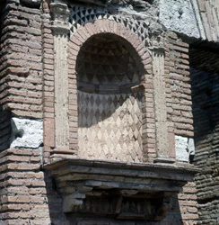 Casa del Laraire (Lararium) en Ostia, cerca de Roma.