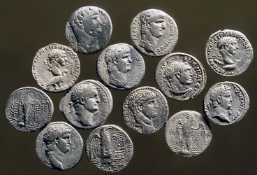 Monedas, Masada