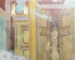 Fresco con decoración arquitectónica falsa y figura de mujer, de la Casa de Fabio Rufo, Pompeya , Campania, Civilización romana