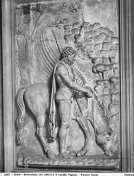 Losa imperial con relieve tallado que representa a Belerofonte dando agua al caballo alado Pegaso en un manantial, Corridoio dei Bassorilievi del Palazzo Spada, Roma (mármol)