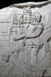 Arte romano: Guerreros portando el águila romana (Aquiliferes). Molde de 1862 reproduciendo los bajorrelieves de la columna de Trajano en Roma construida durante el reinado del emperador Trajano (53-117)
