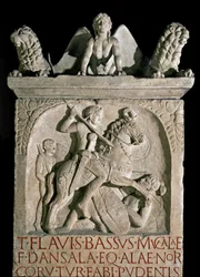 Arte romano: estela funeraria del aristócrata y político romano Flavio Basso Herculano (conocido alrededor de 449-452) siglo V d.C. Roma, Museo de la Civilización Romana