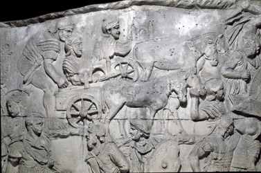 Arte romano: el ejército romano en marcha (detalle)